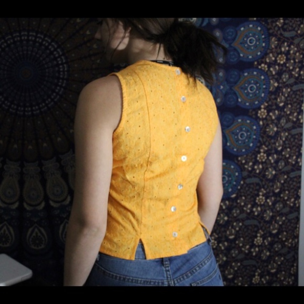 Orange top - Picture 2 of 2